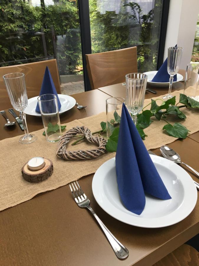 Restaurace A Penzion U Hasicu Klimkovice Eksteriør bilde